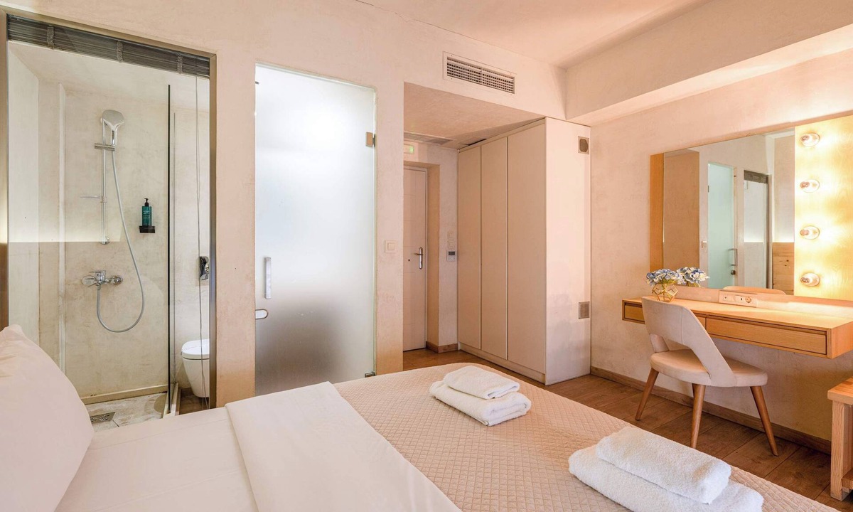 Kalamata Apartment | Panellinion Beachfront Getaway - Double Room