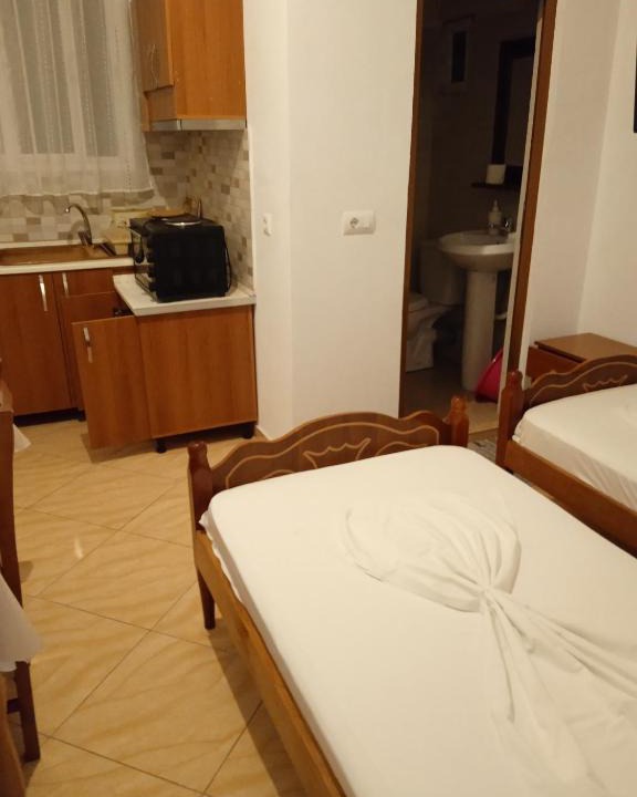 Himare House | Pano Duka Himare Roms