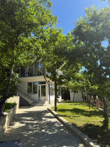 Kukes County Hotel | Panorama Helshan Hotel
