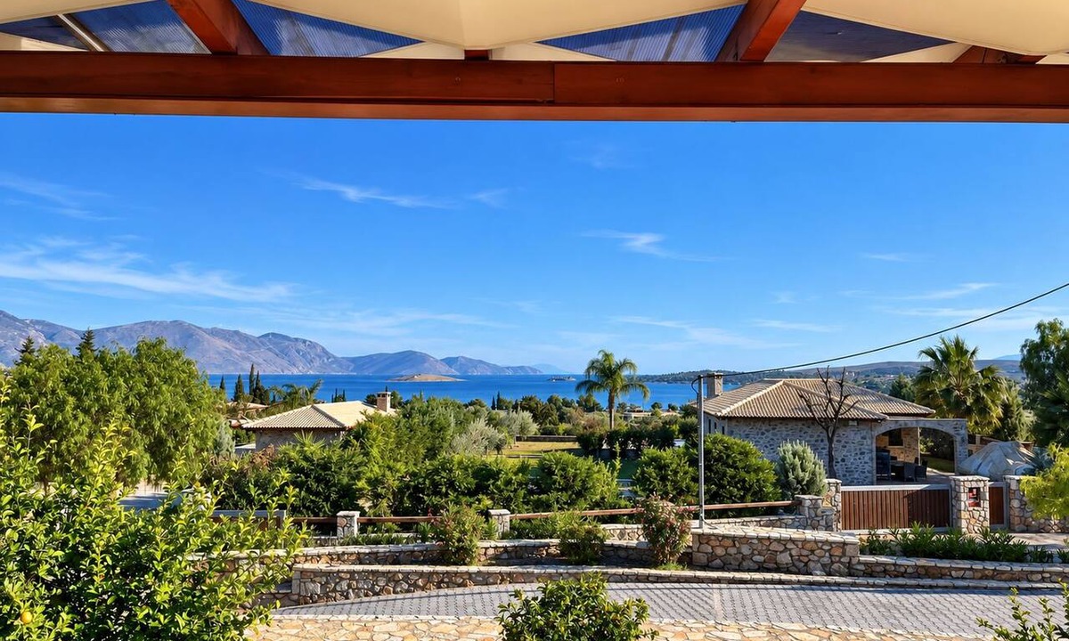 Kontsika House | Panoramic Sea View Villa near Galaxidi