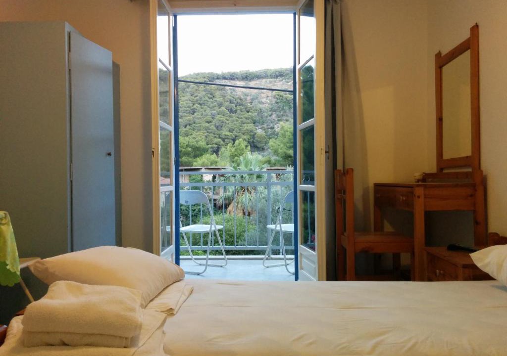 Poros Apartment | Panos Studios