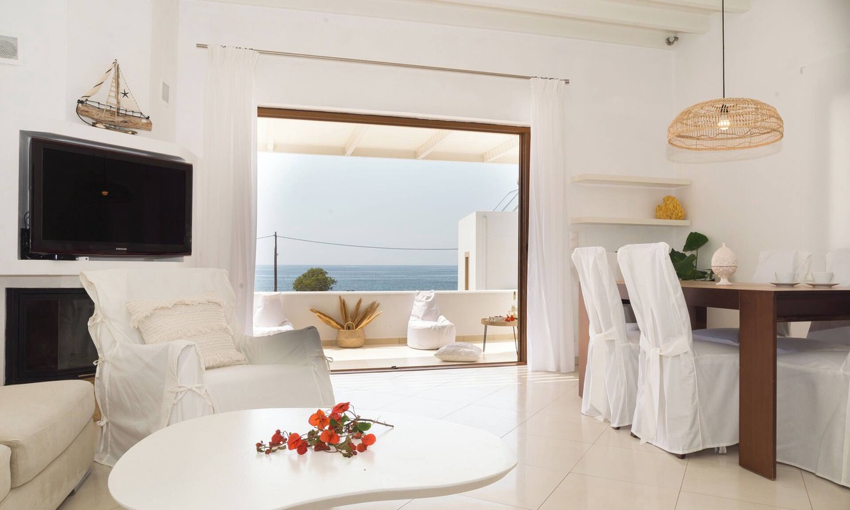 Skala Apartment | Patmos Sunshine Houses | 5-Min Walk to Skala Square