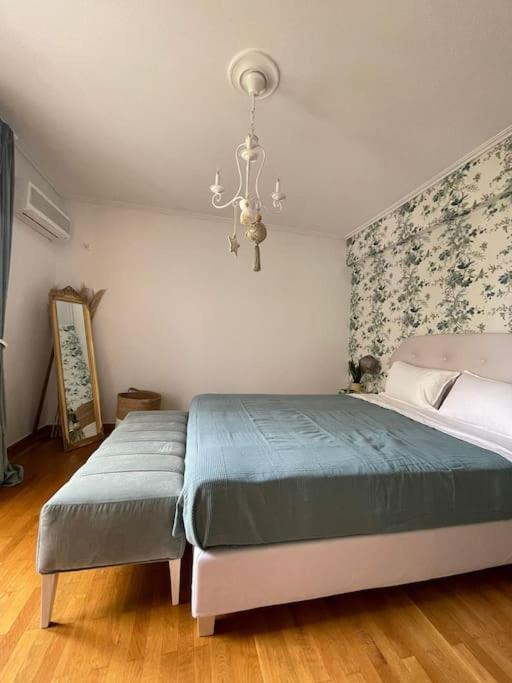 Palaio Psychiko Apartment | Peaceful flat with lovely garden