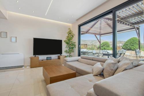 Glyfada Apartment | Penthouse Sauna & Jacuzzi in Glyfada