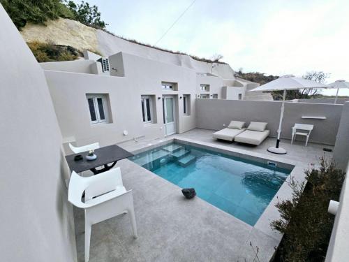 Vourvoulos Apartment | Petroma Cave Suites