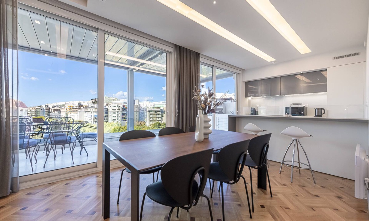 Kinosargous Apartment | Phaedrus Living: City Center Luxury Flat N. Kosmos