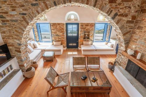Kardiani House | Phaedrus Living: Luxury Stonehouse Tinos