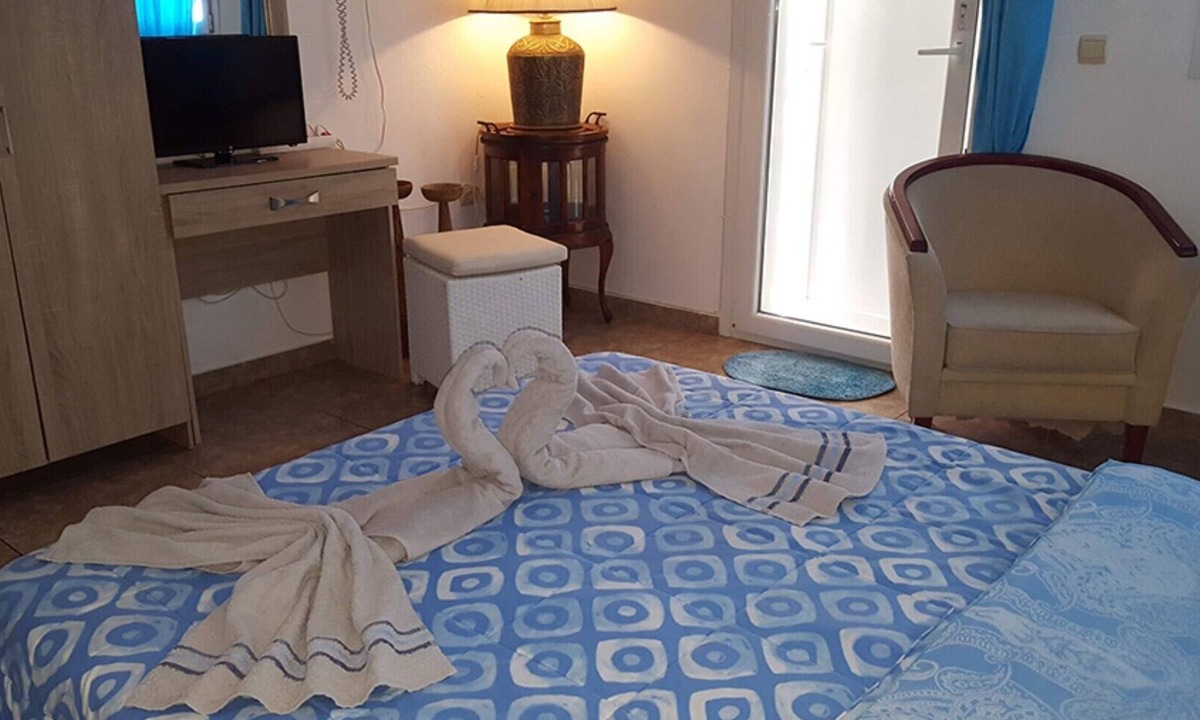 Perissa Hotel | Pleasure ROOMS 3 Person
