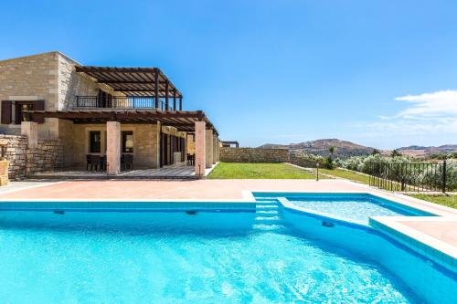 Lefkogeia Villa | Poseidon Villa, nestled in the picturesque south, By ThinkVilla