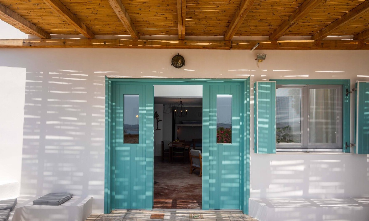 Milos House | Pozolani House