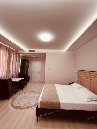 Zues Resort | PRINCIPE DEL LAGO