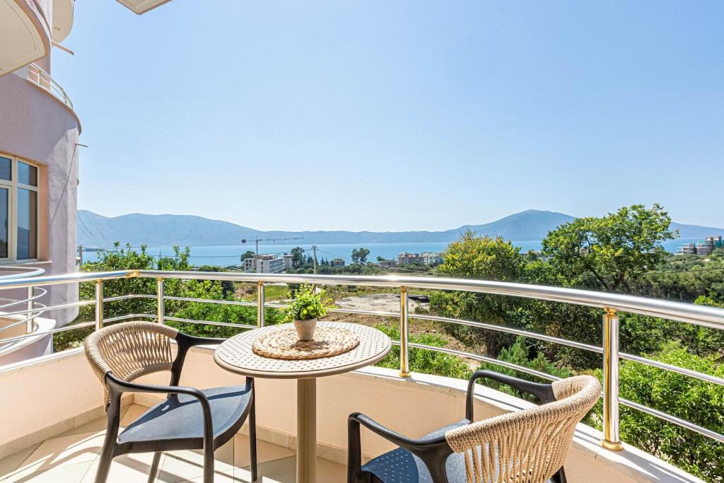 Radhime Apartment | Radhima Res 10 - Double Room, Sea View