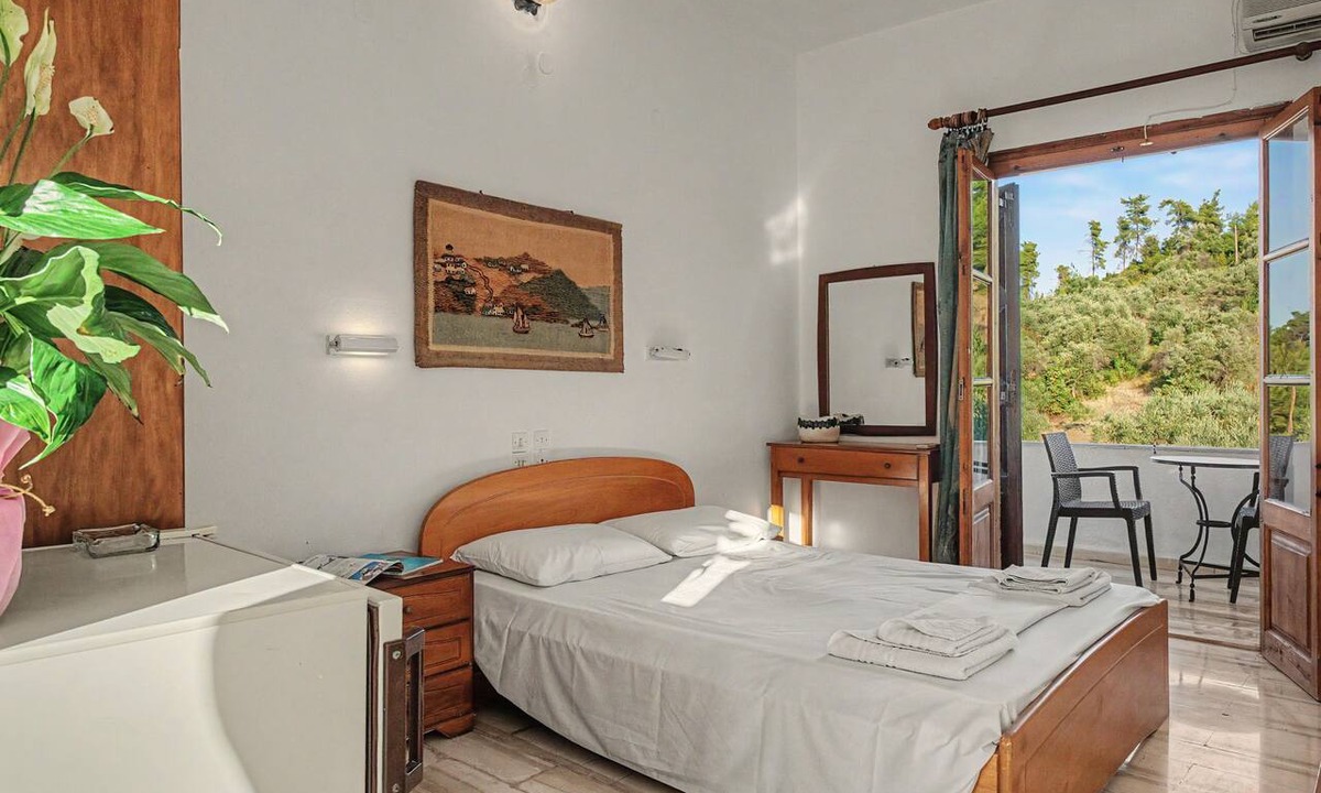 Psaropouli Apartment | Room 'Orama 38' with Sea View, Wi-Fi and Air Conditioning