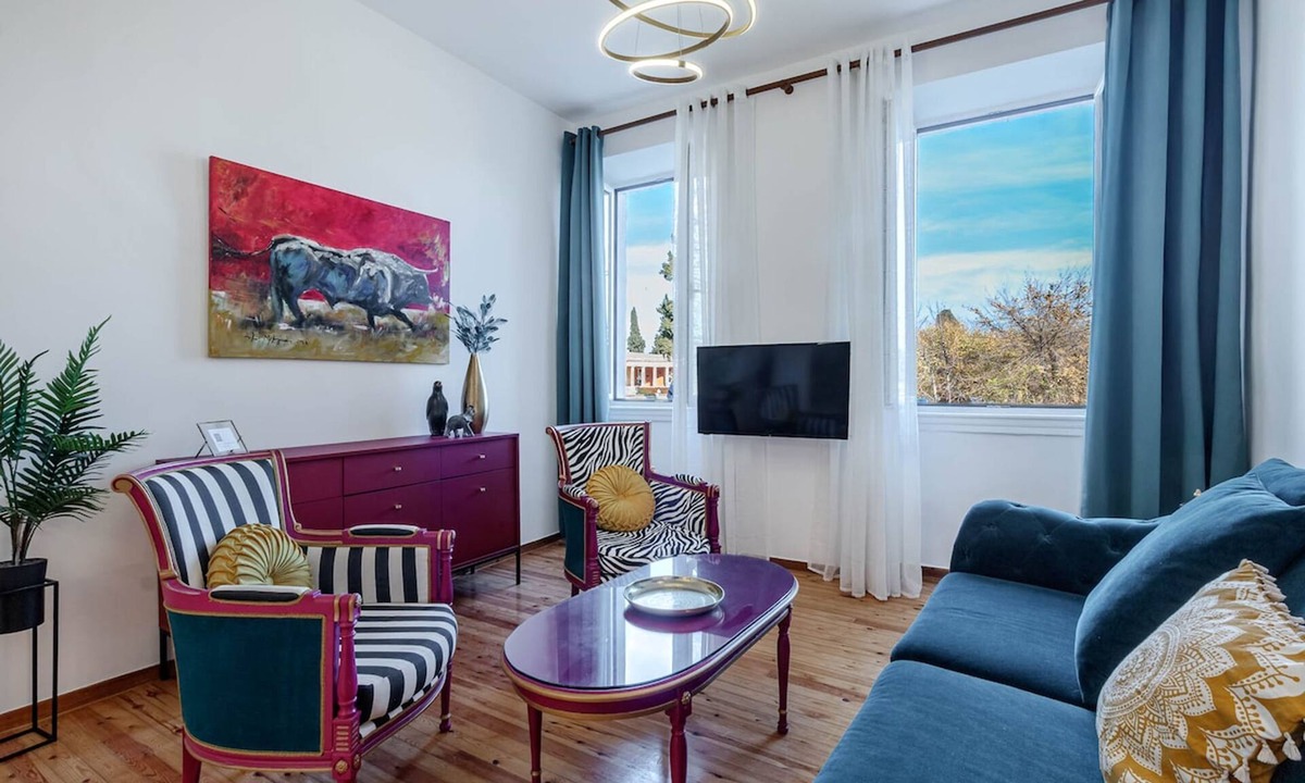 Old Town Apartment | Royal View Suite - Corfu Town