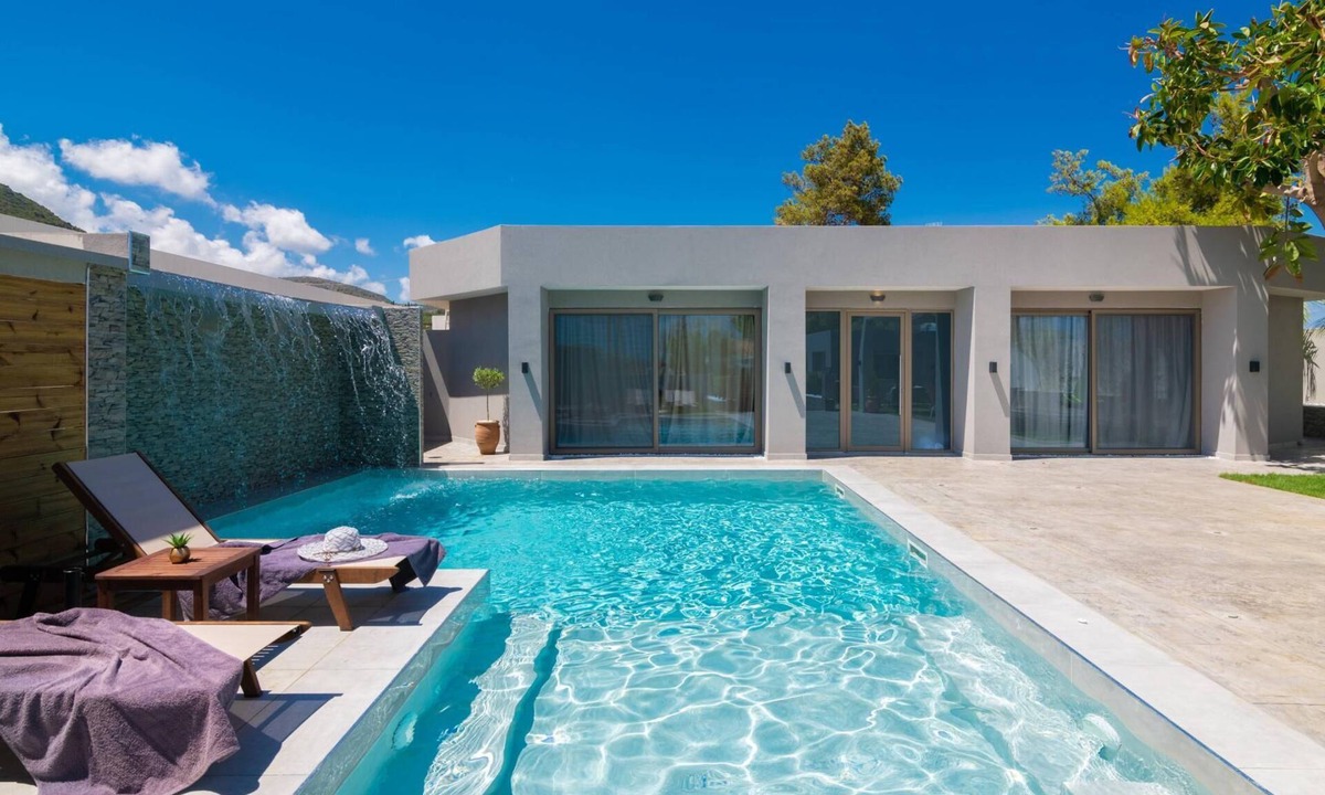 Alykes Villa | Rua Luxury Villa - Three Bedroom Villa, Sleeps 6