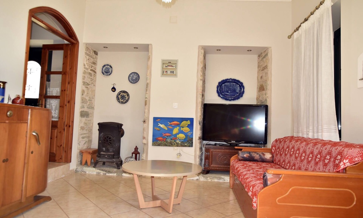 Pythagorio House | Samos Old Village House – 3 BR Maisonette by MPS