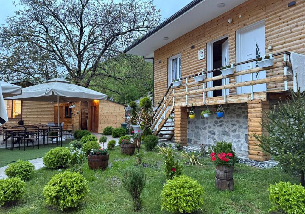 Shale Bed & Breakfast | Samuel's Rooms