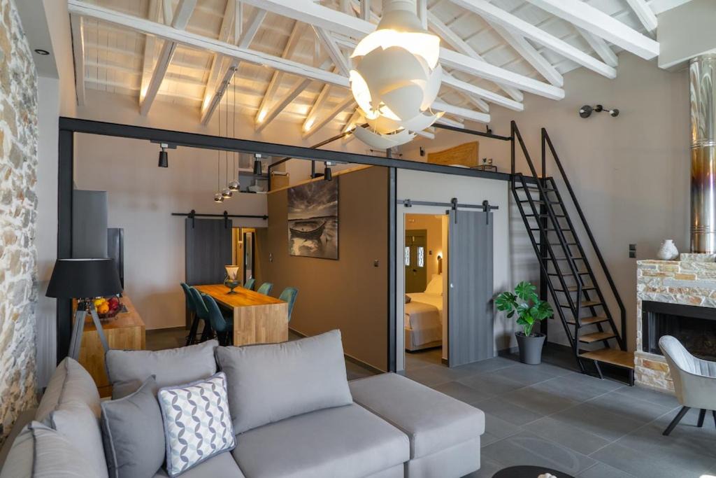 Kato Gatzea House | Seafront Karma Luxury - An Escape From Reality