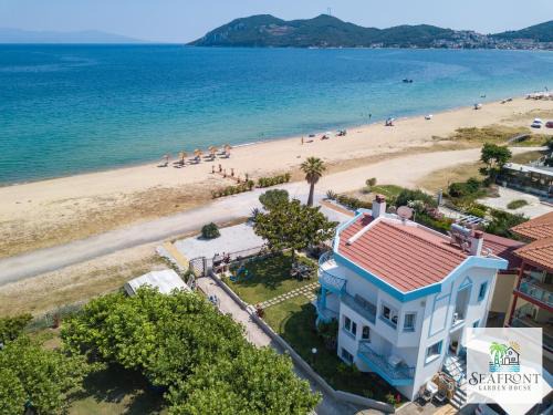 Nea Iraklitsa Villa | SeafrontGardenHouse Villa