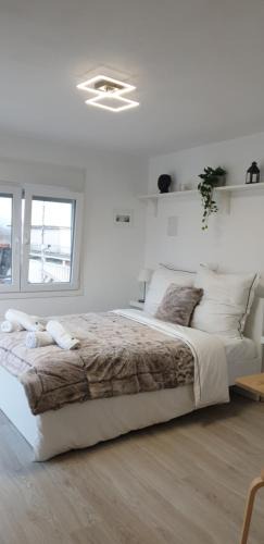Livadhia Apartment | Skyview Studio-Summer Deal