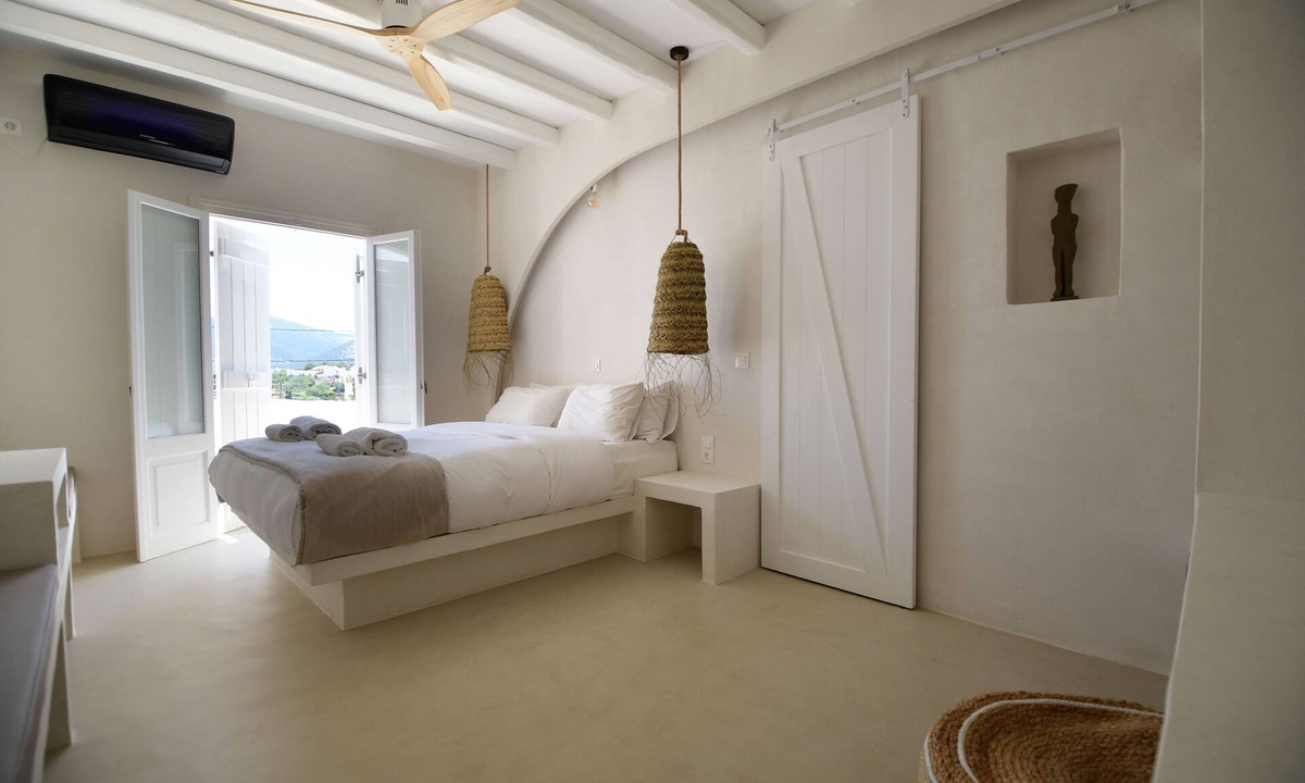 Artemonas Hotel | Smaragdi Hotel