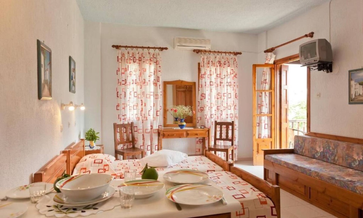 Skopelos House | Sofia's Garden by Booking Kottas