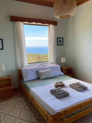 Kardamyli Apartment | Sparrow’s house