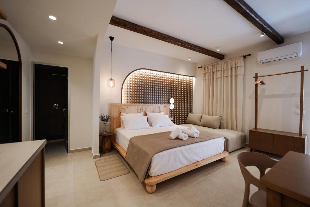 Himare Apartment | Stefaneli Studios