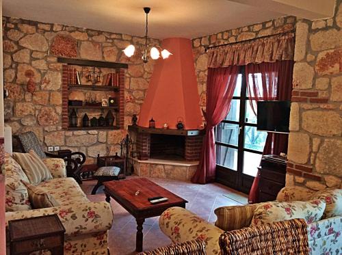 Vourvourou Villa | Stone Villa Rokosini
