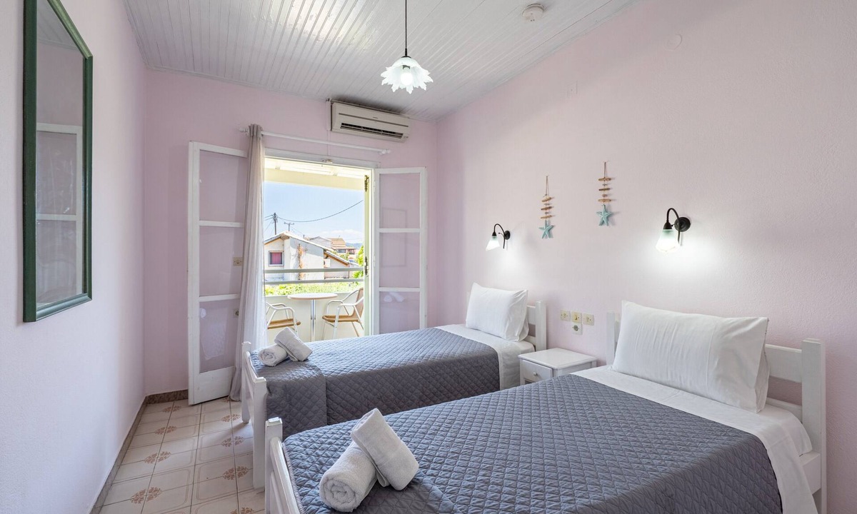 Roda Apartment | Studio 'Alexandros Studios 8' with Shared Pool, Wi-Fi and Air Conditioning