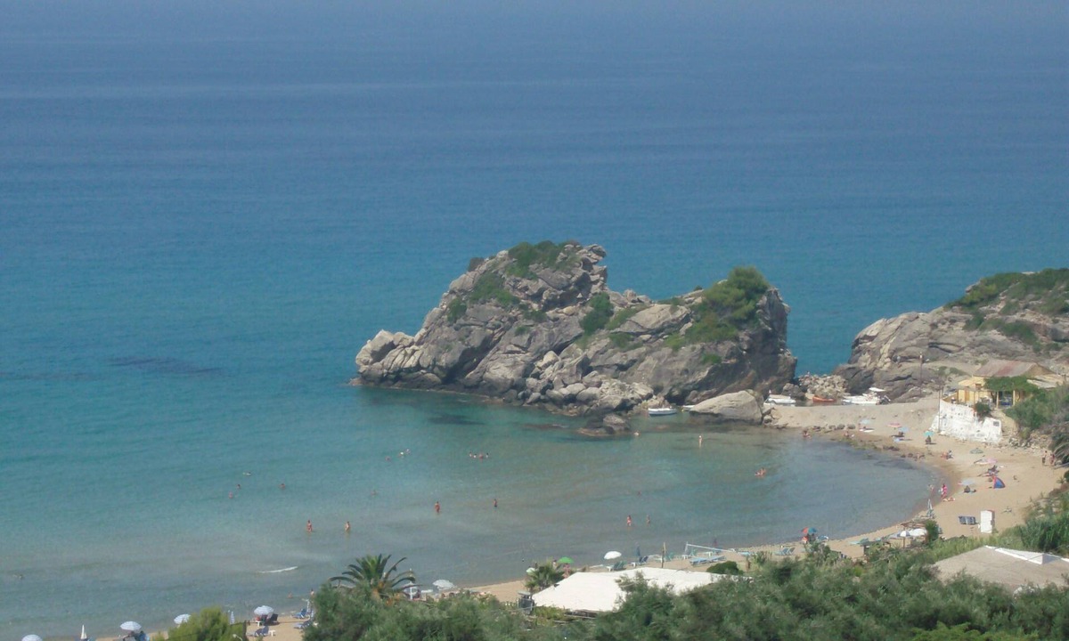 Sinarades Apartment | Studio Apartment Tonia with sea view and garden - Pelekas Beach, Corfu
