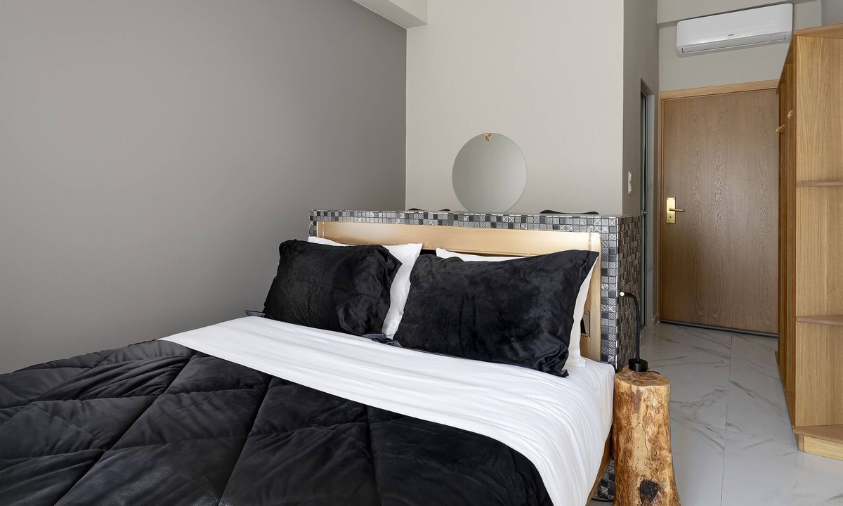 Rethymno House | Stylish Double Room with Balcony