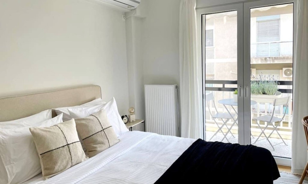 Pangrati Apartment | Stylish & Luminous 1BR Apartment in Pangrati