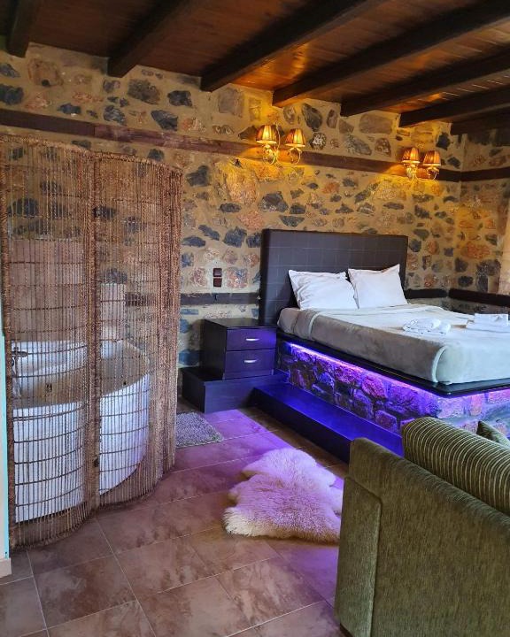 Aghios Athanasios House | Suites Mouses
