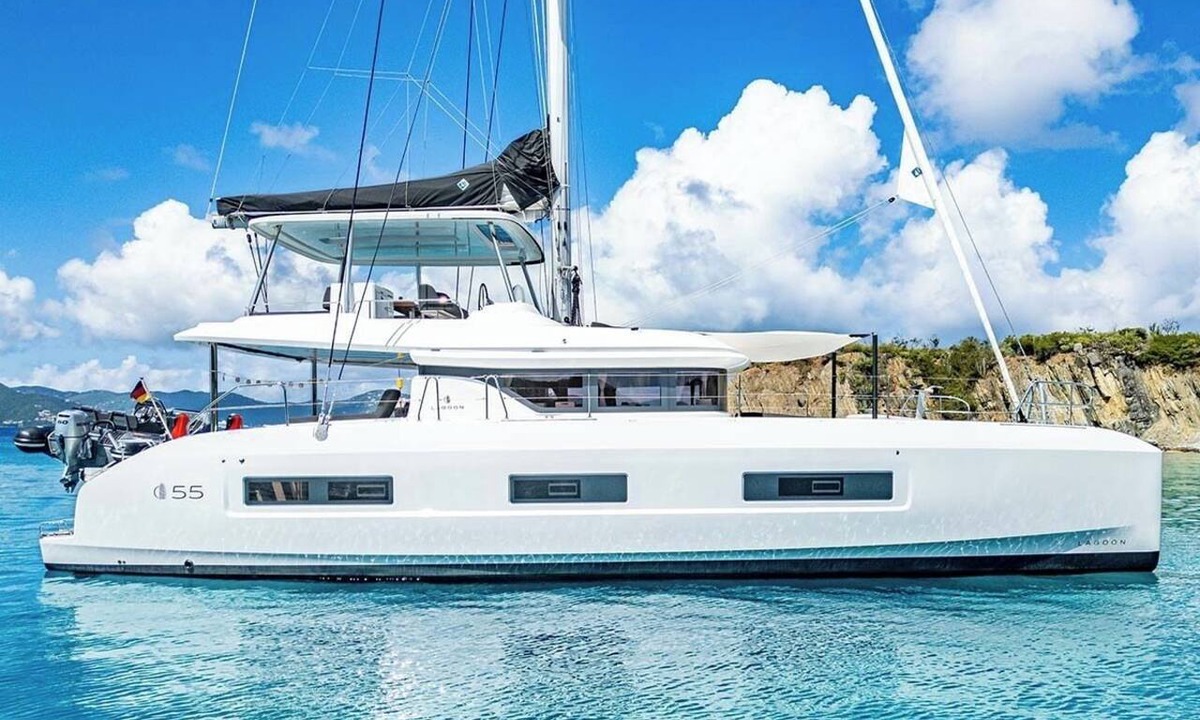 Elliniko Boat Rental | Sun-Kissed Sailing Adventure in the Saronic Islands