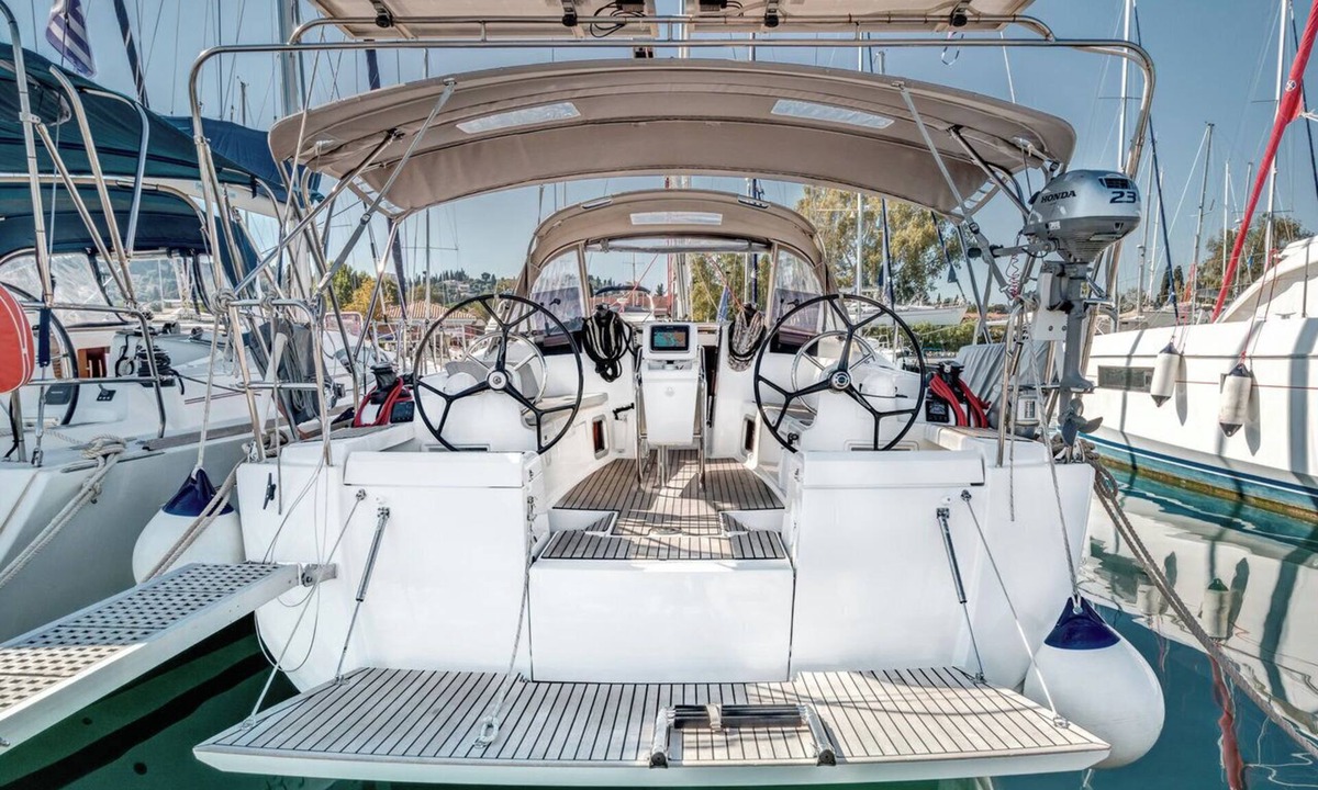 Paleros Boat Rental | Sun-Kissed Sailing Adventure in the Ionian Islands