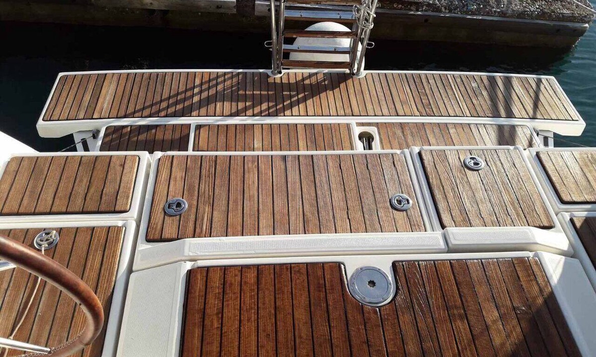 Paleros Boat Rental | Sun-Kissed Sailing Adventure in the Ionian Islands