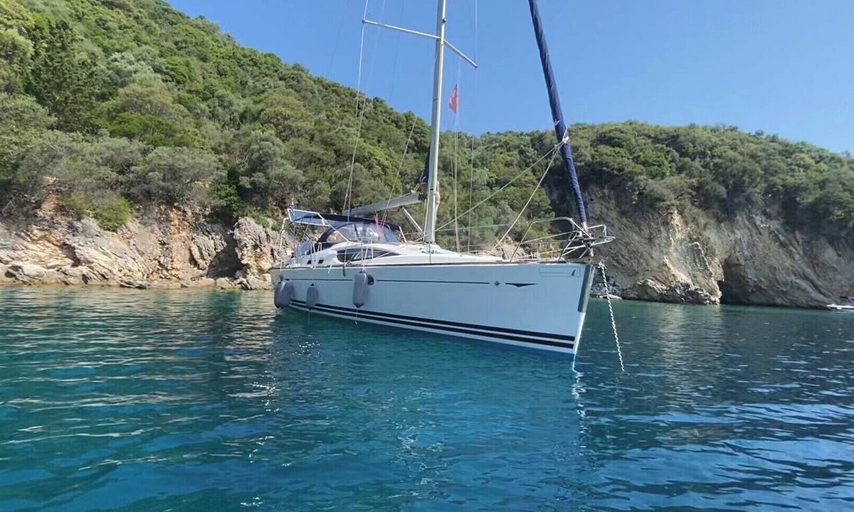 Paleros Boat Rental | Sun-Kissed Sailing Adventure in the Ionian Islands