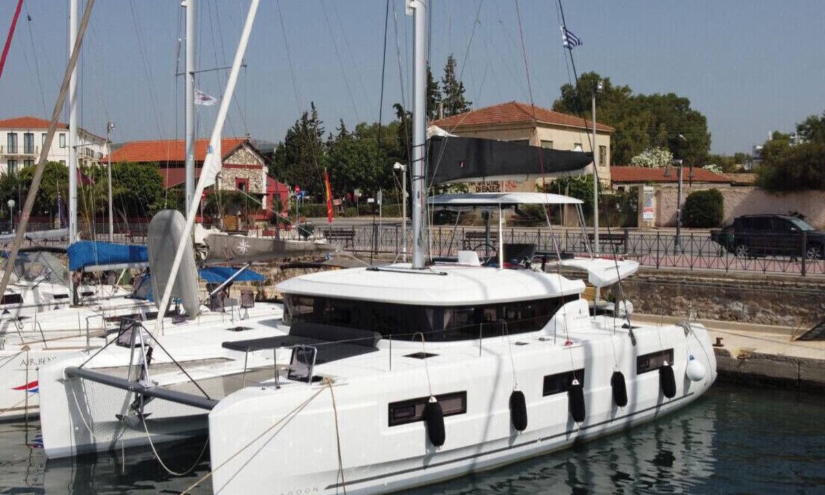 Lavreotiki Boat Rental | Sun-Kissed Sailing Adventure in the Saronic Islands