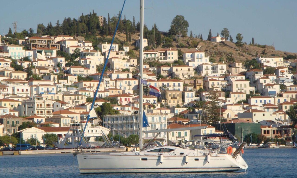 Lavreotiki Boat Rental | Sun-Kissed Sailing Adventure in the Saronic Islands