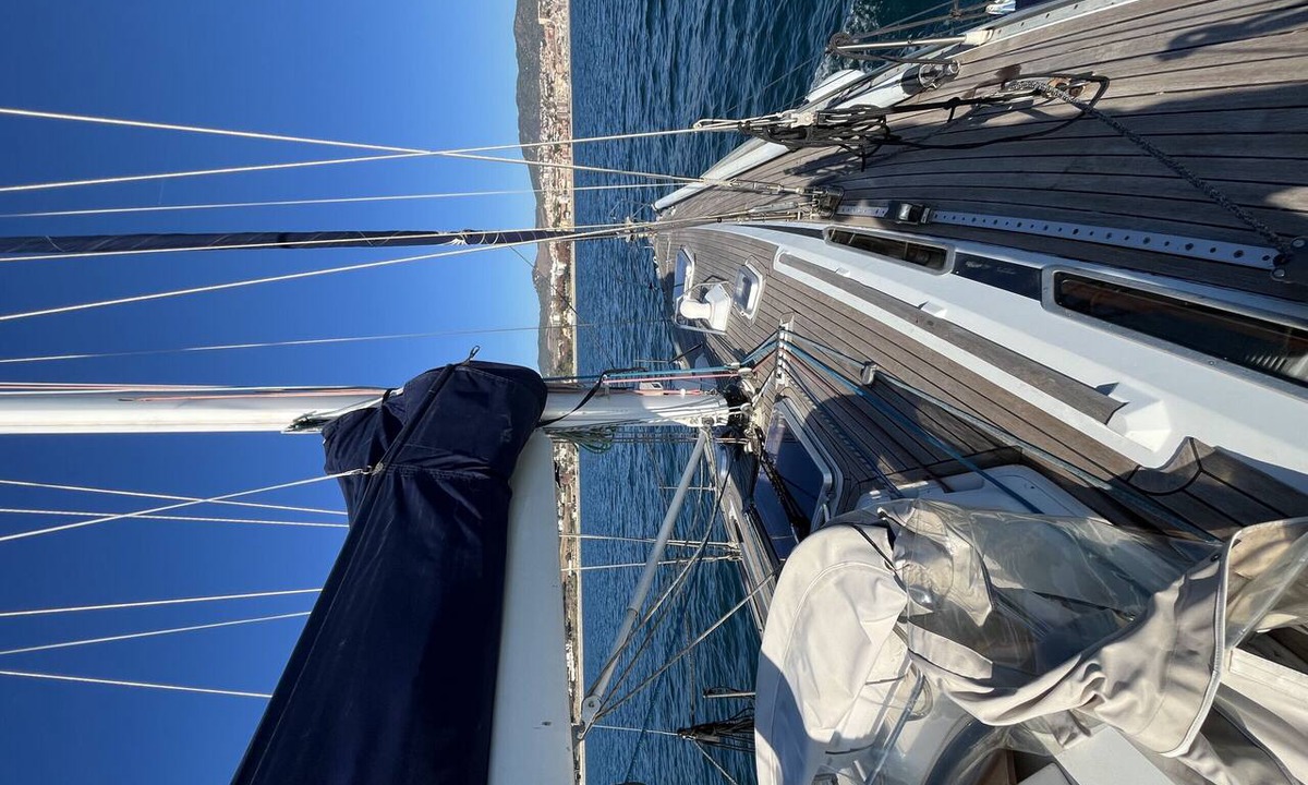 Volos City Centre Boat Rental | Sun-Kissed Sailing Adventure in Cataluña