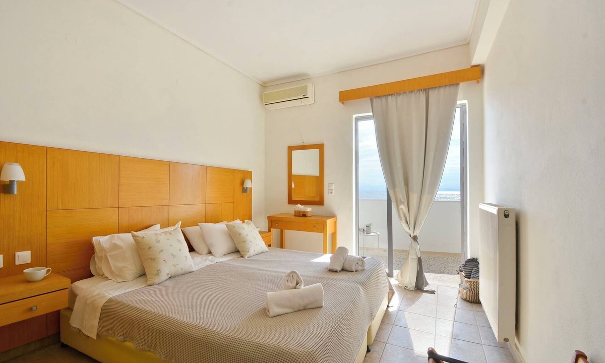 Ipsos Hotel | Sunrise