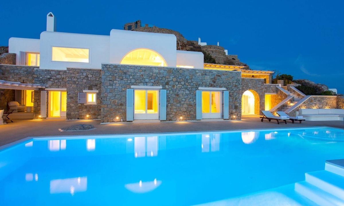Mykonos Town Villa | Super Luxury Mykonos Villa | Villa Analia | 6 Bedroom | Infinity Pool And.
