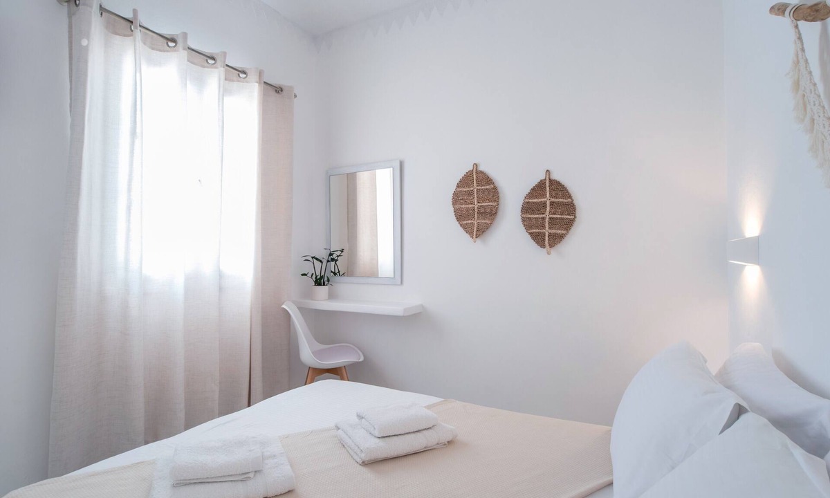Mikri Vigla Apartment | Superior Ground Floor 1-Bedroom Apartment with Garden View