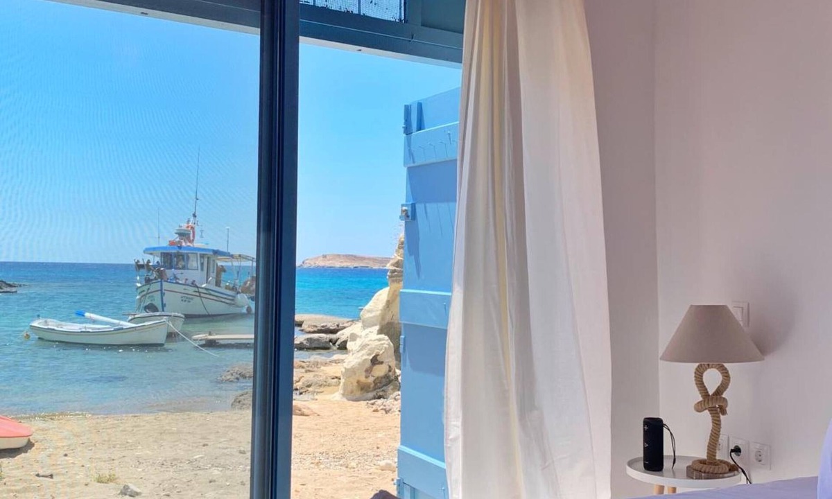 Psathi House | The Elephant Goupa Beach