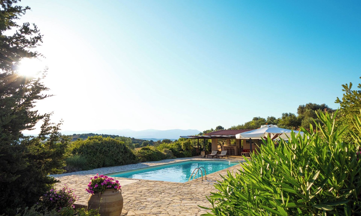 Kymi-Aliveri Villa | The Englishman's Villa