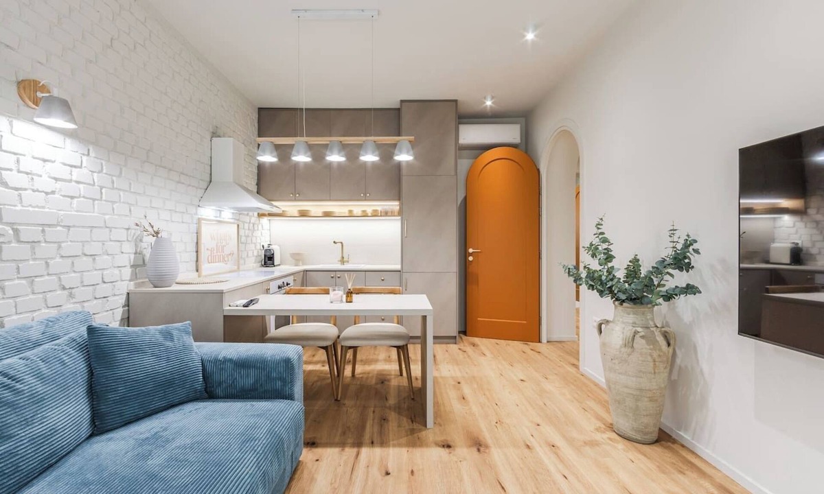 Tirana Apartment | The Homey Flat | Stylish 2BR City Apartment by PikHost