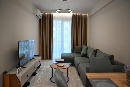 Kamez Apartment | The Minimalist Escape