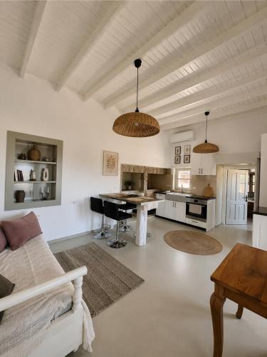 Kampos House | Theochloe Patmos House