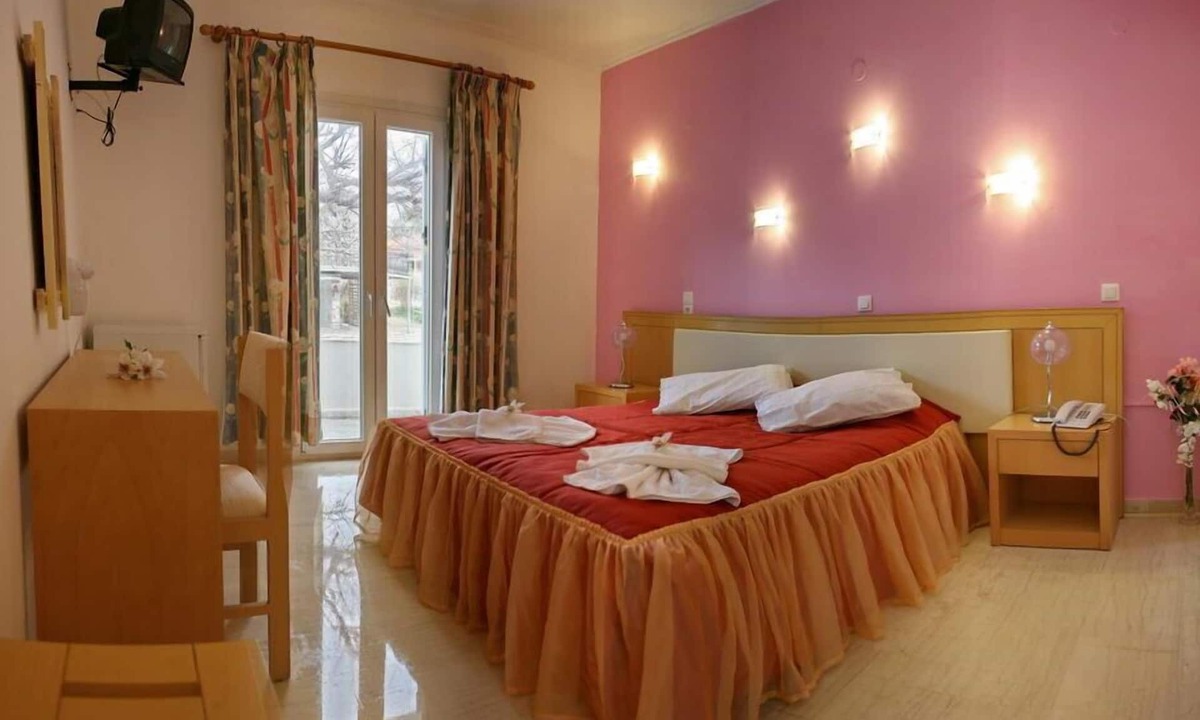 Petra Hotel | Theofilos Classic Hotel